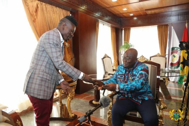 Shatta Wale begs foreigners for support; says gov’t doesn’t help